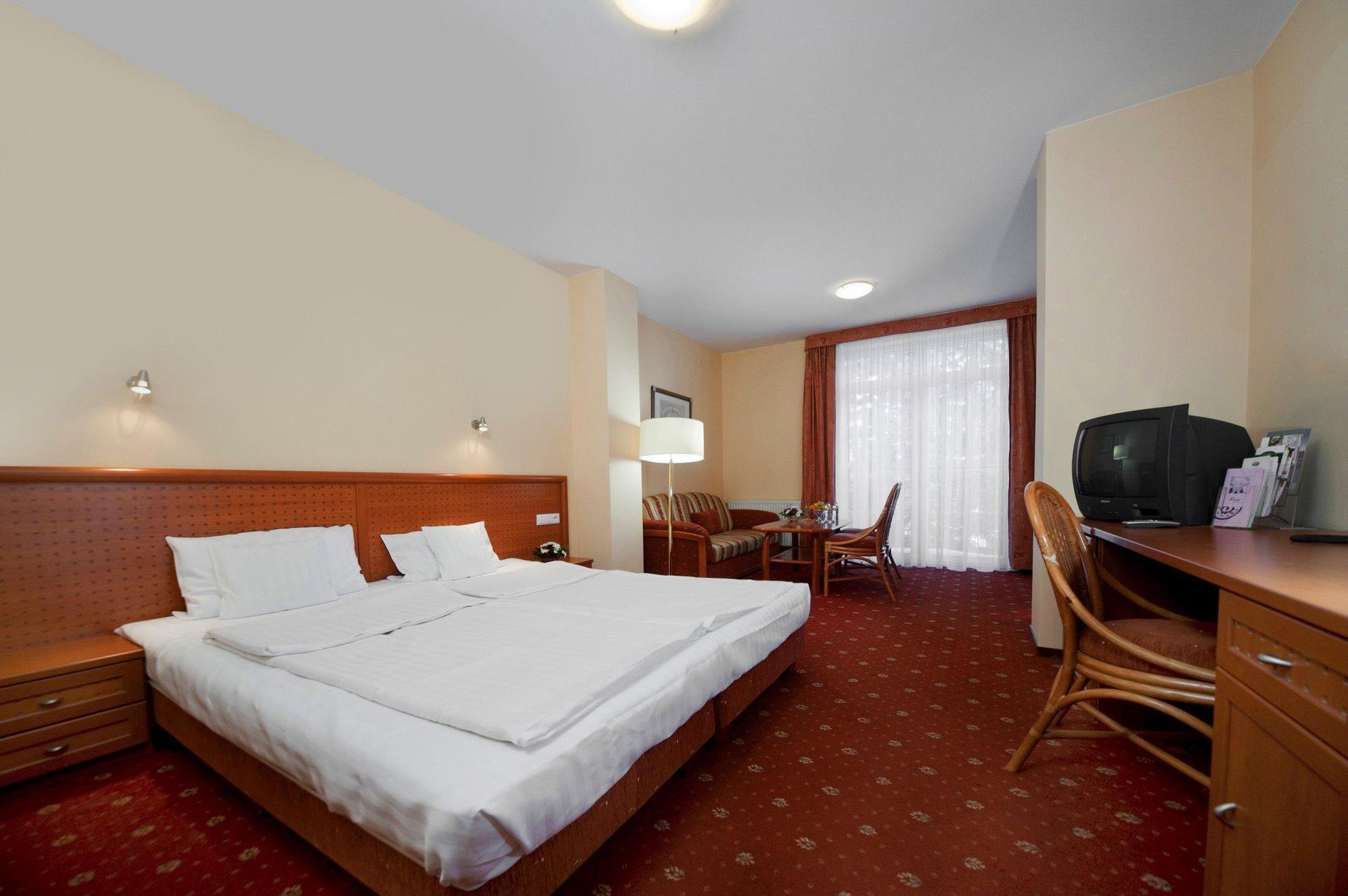 Hotel Vivaldi Karpacz Phòng bức ảnh